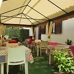 德梅特拉马洛法洛斯酒店